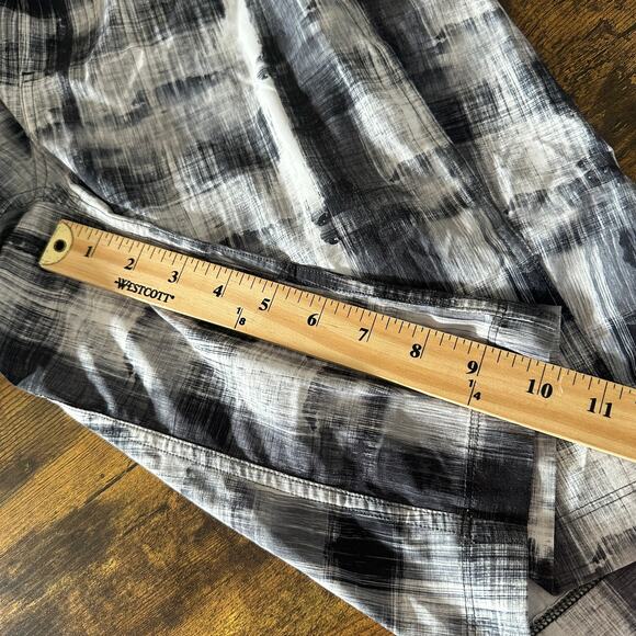 Lululemon The Plaid men’s shorts small 10” inseam liner less pockets - Picture 8 of 9